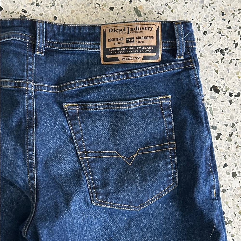Diesel Men's Dark Blue Slim Jeans 34 - Picture 6 of 6